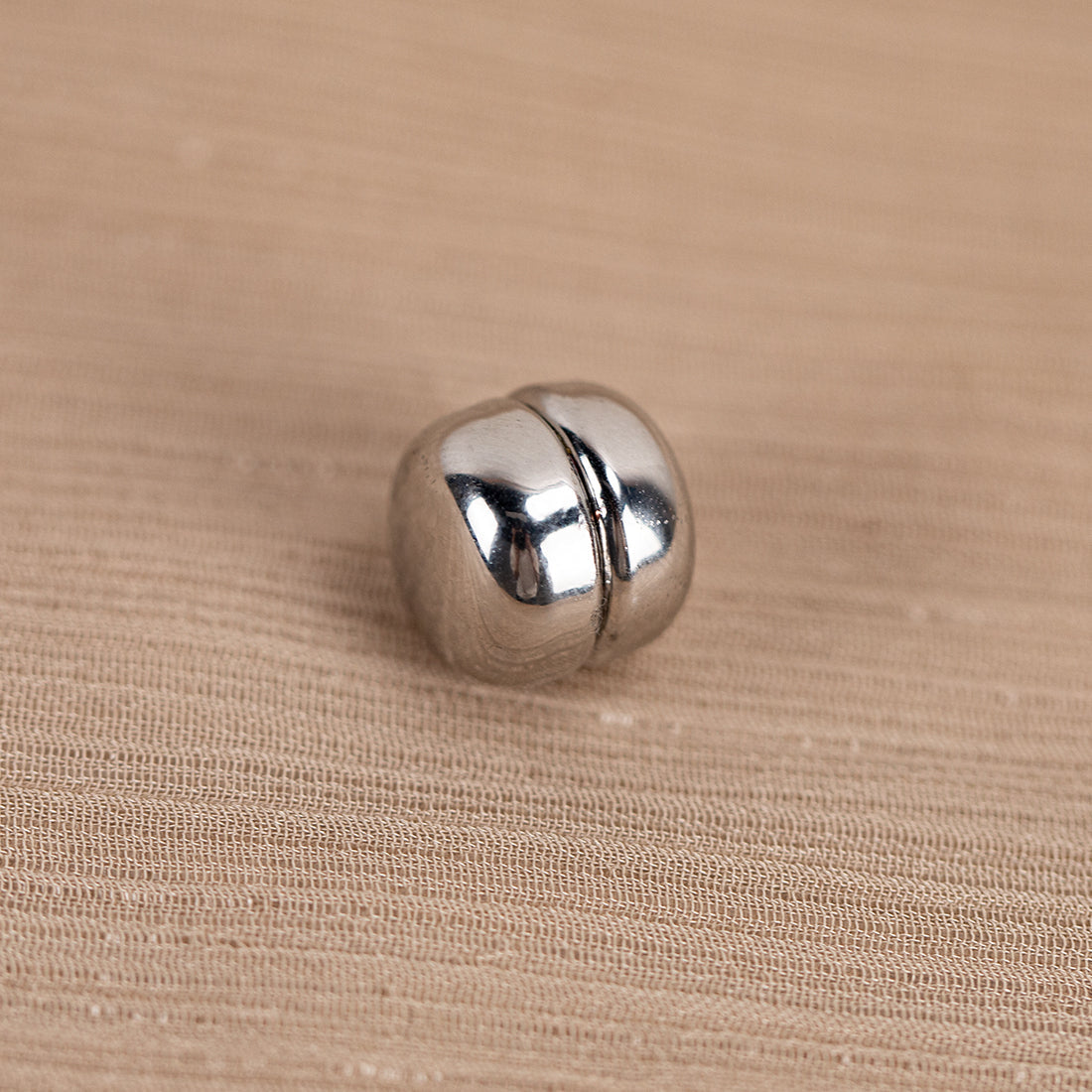 Hijab magnets